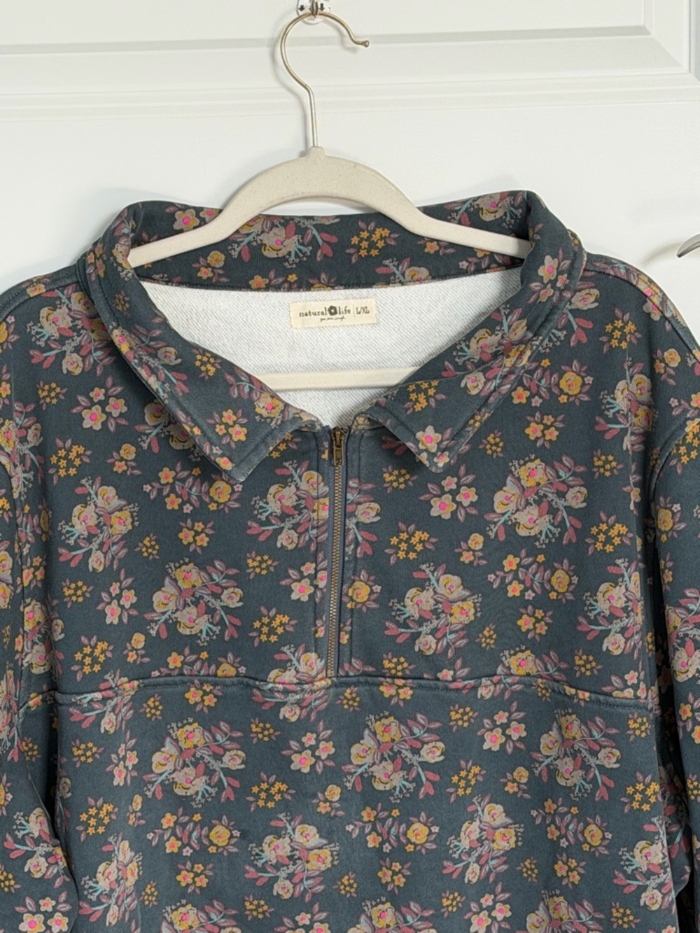 Natural Life State Floral Blooms Blue Easy Does It Sweatshirt 54547 - Picture 4 of 14